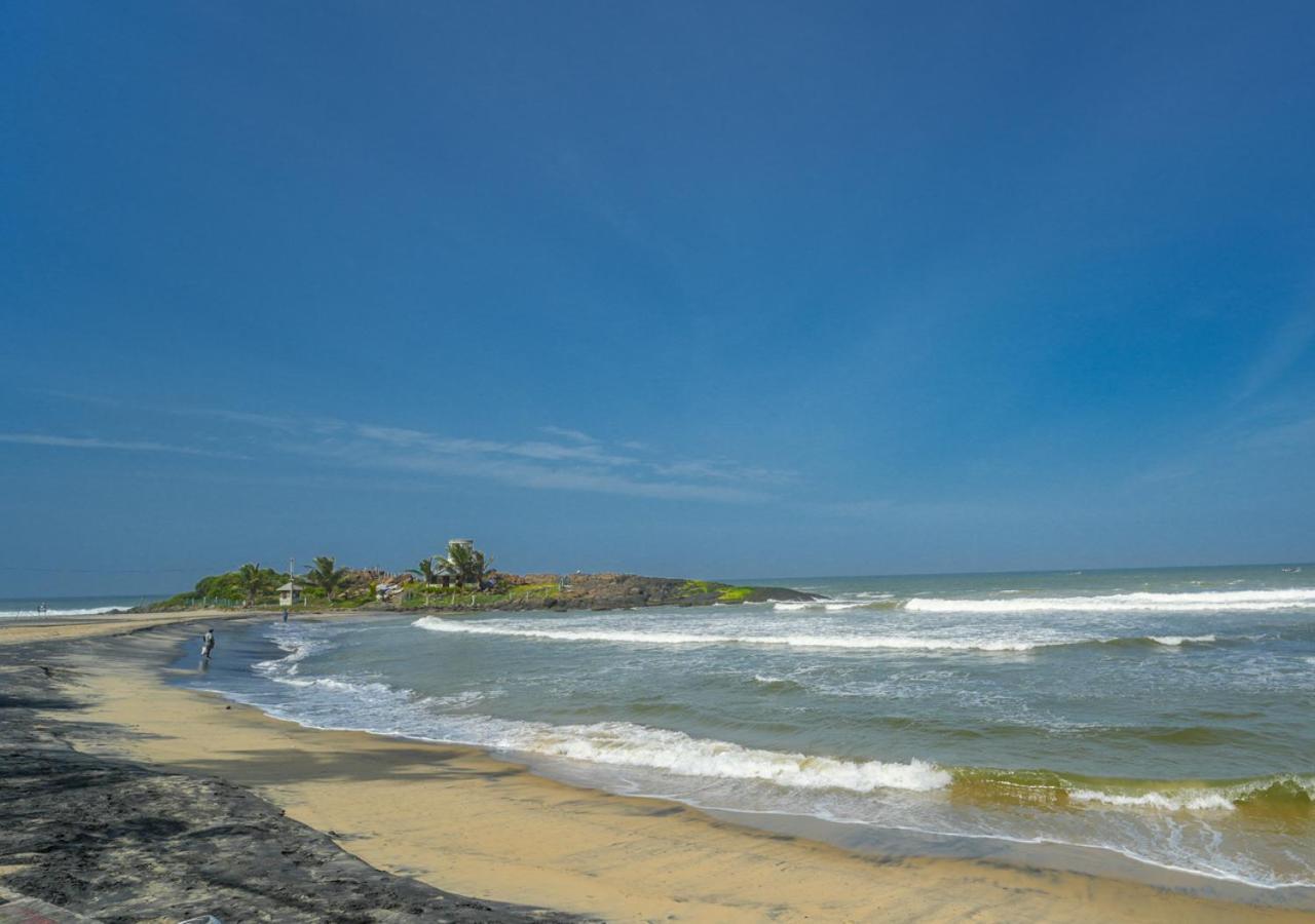 Pop Tavern Kovalam Beach Villa By Voye Homes Buitenkant foto
