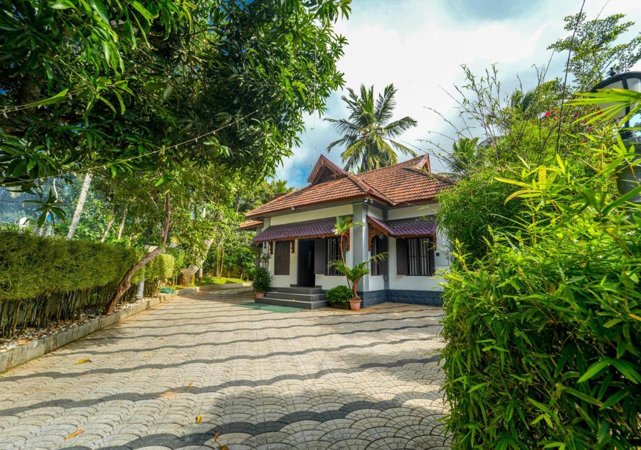 Pop Tavern Kovalam Beach Villa By Voye Homes Buitenkant foto