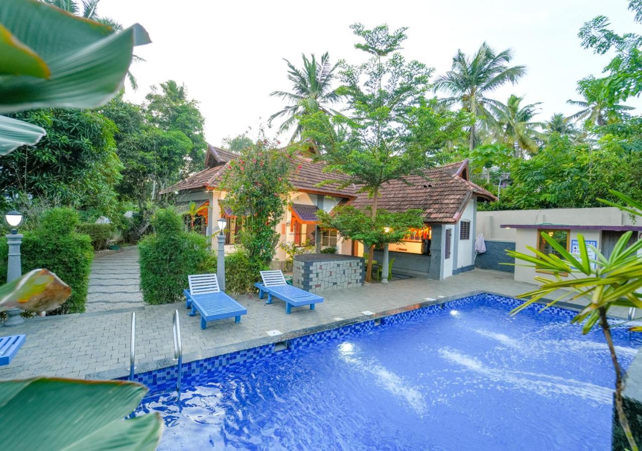 Pop Tavern Kovalam Beach Villa By Voye Homes Buitenkant foto