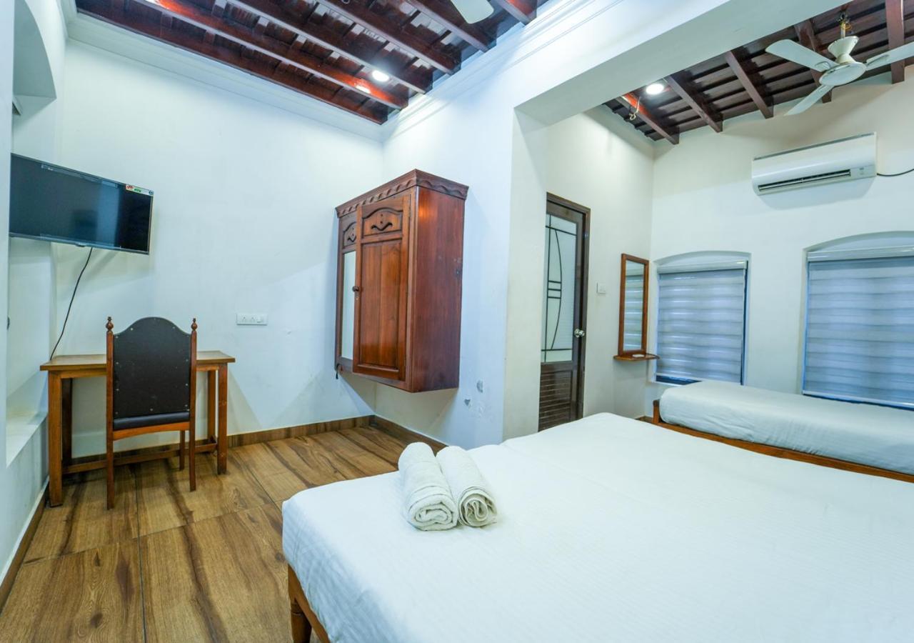 Pop Tavern Kovalam Beach Villa By Voye Homes Buitenkant foto