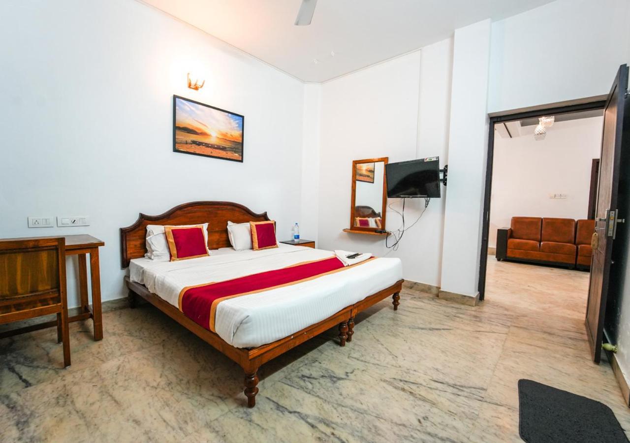 Pop Tavern Kovalam Beach Villa By Voye Homes Buitenkant foto