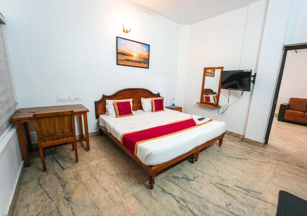 Pop Tavern Kovalam Beach Villa By Voye Homes Buitenkant foto